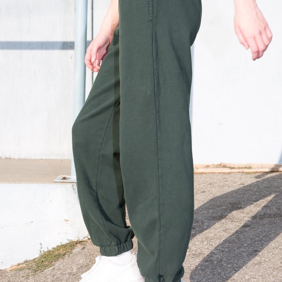 RARE green brandy rosa sweats (brand new w tags!) - Picture 2 of 2